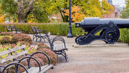 10 Favorite Scenes of Park Benches in Autumn